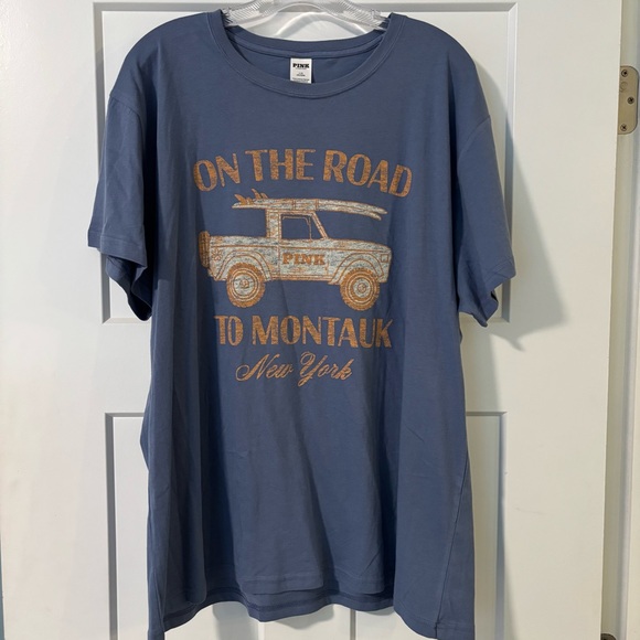 PINK Victoria's Secret Tops - NWT PINK Victoria's Secret Montauk Campus Cotton Tee